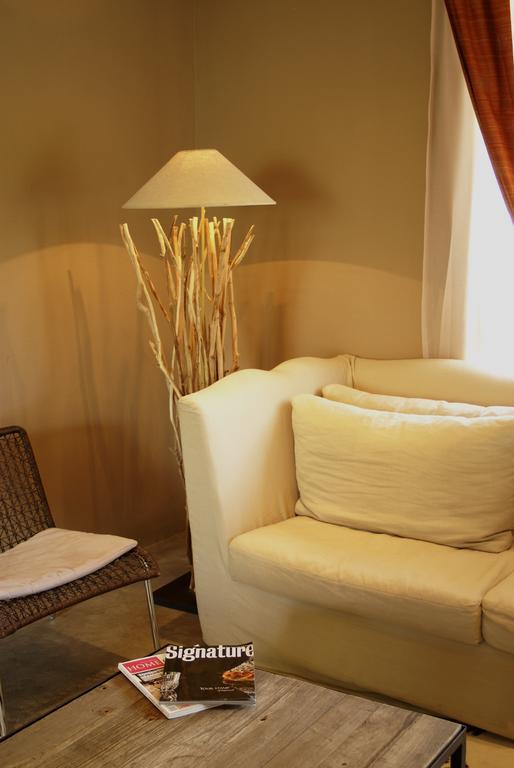 The Village Courtyard Suites & Executive Apartment Windhoek Exterior foto